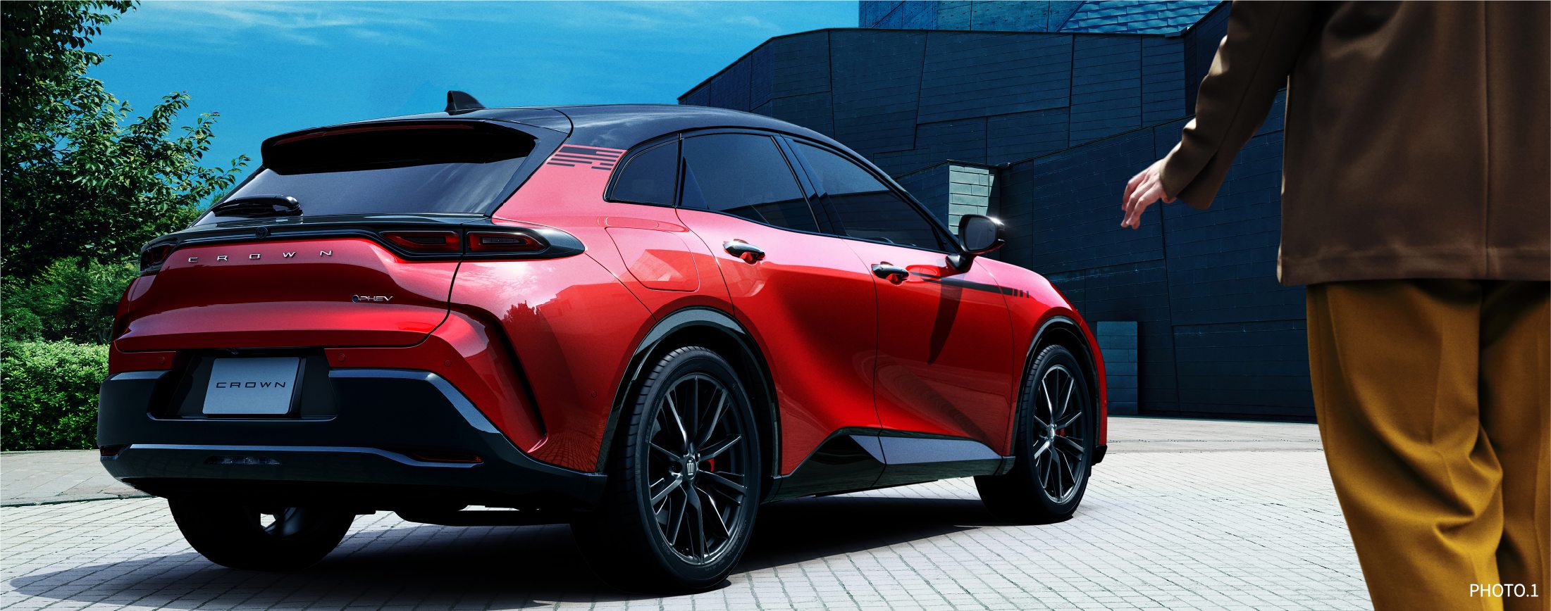 CROWN SPORT
